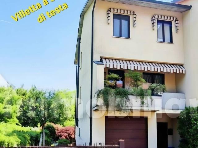 Villetta a schiera in vendita a Gazzada Schianno VA