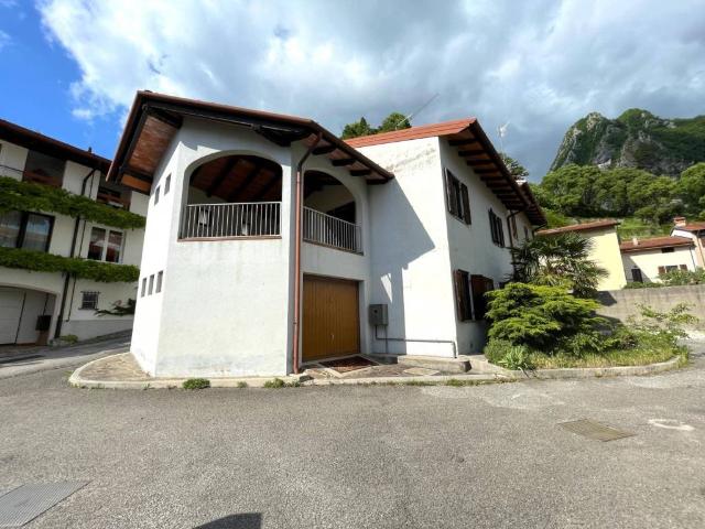 Villetta a schiera in vendita a Gemona del Friuli UD
