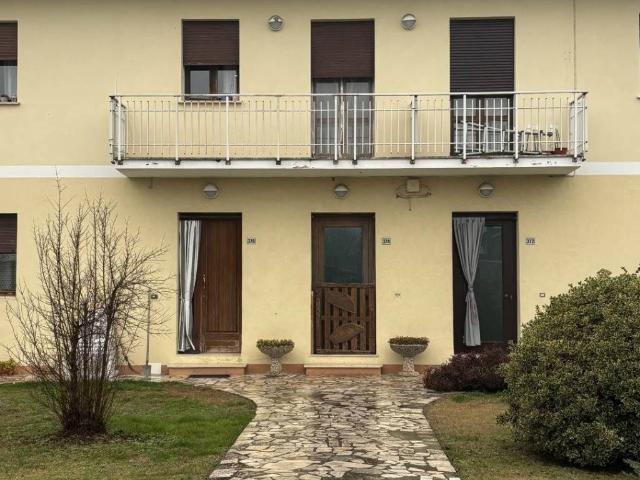 Villetta a schiera in vendita a Giacciano con Baruchella RO
