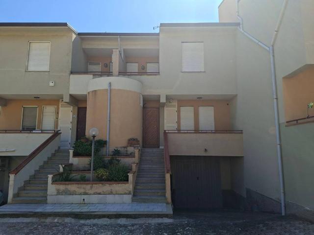 Villetta a schiera in vendita a Gioiosa Marea ME