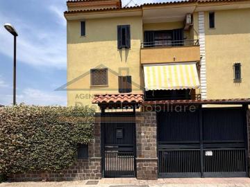 Villetta a schiera in vendita a Giugliano in Campania NA