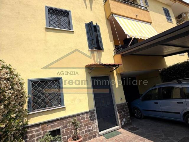 Villetta a schiera in vendita a Giugliano in Campania NA