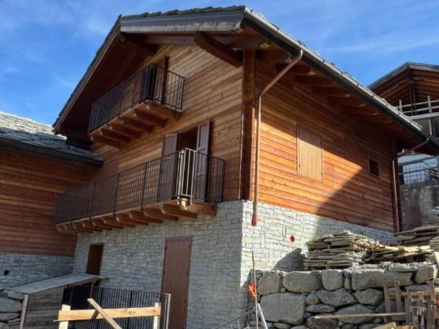Villetta a schiera in vendita a Gressan AO