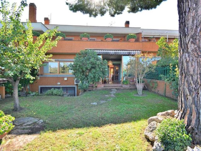 Villetta a schiera in vendita a Grottaferrata RM