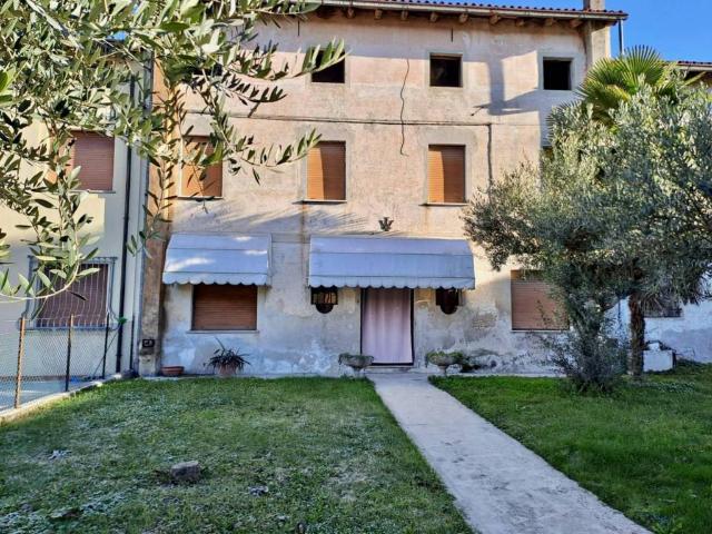 Villetta a schiera in vendita a Gruaro VE