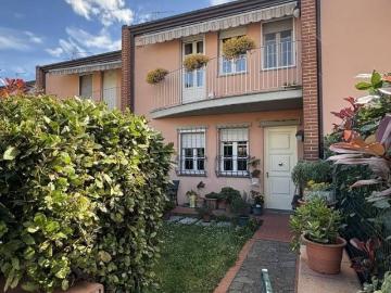 Villetta a schiera in vendita a Lucca LU