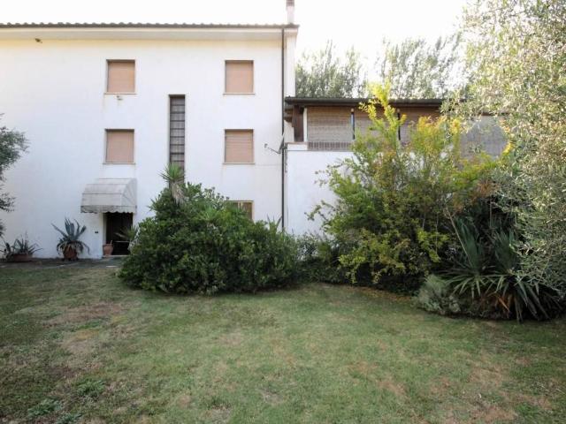 Villetta a schiera in vendita a Lucca LU