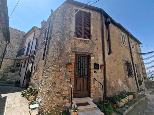 Villetta a schiera in vendita a Lugnano in Teverina TR