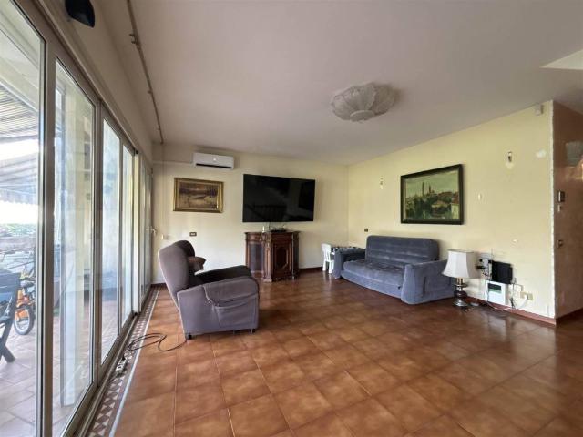 Villetta a schiera in vendita a Luni SP