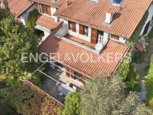 Villetta a schiera in vendita a Luvinate VA