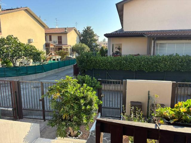 Villetta a schiera in vendita a Lacchiarella MI
