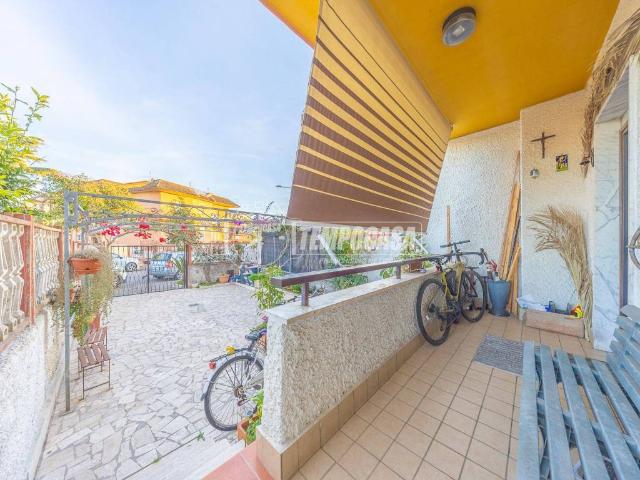 Villetta a schiera in vendita a Ladispoli RM
