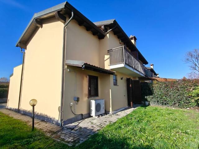 Villetta a schiera in vendita a Landriano PV