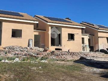 Villetta a schiera in vendita a Lariano RM