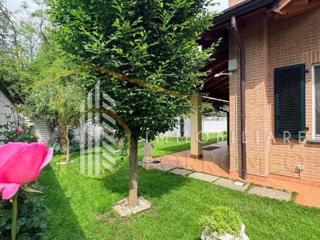 Villetta a schiera in vendita a Lentate sul Seveso MB
