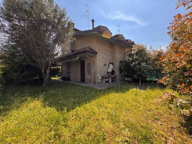 Villetta a schiera in vendita a Lentate sul Seveso MB