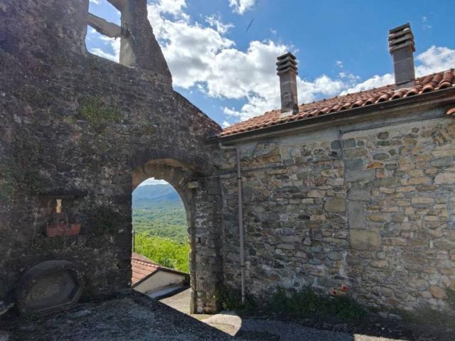 Villetta a schiera in vendita a Licciana Nardi MS