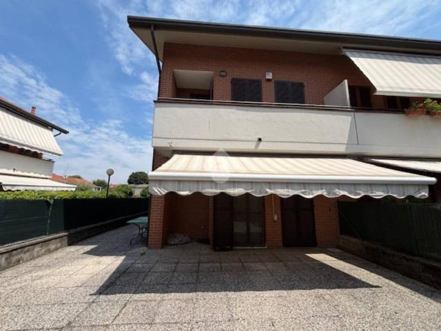 Villetta a schiera in vendita a Limbiate MB