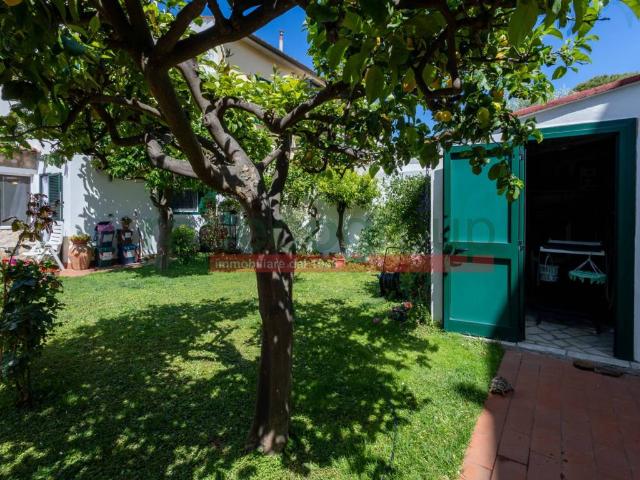 Villa in vendita a Livorno LI