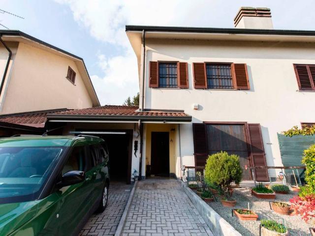Villetta a schiera in vendita a Locate di Triulzi MI