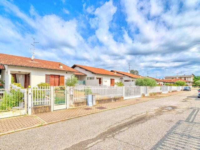 Villetta a schiera in vendita a Lonate Pozzolo VA