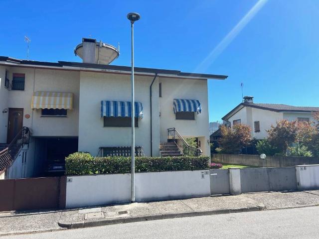 Villetta a schiera in vendita a Pasian di Prato UD