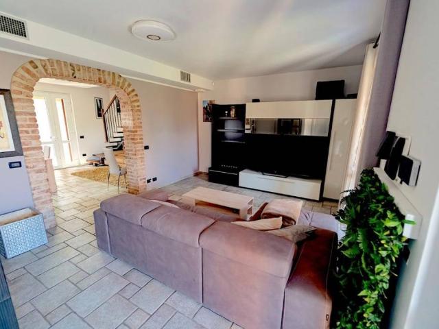 Villetta a schiera in vendita a Peschiera del Garda VR