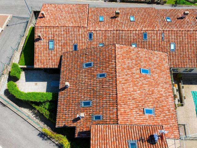 Villetta a schiera in vendita a Pianello del Lario CO