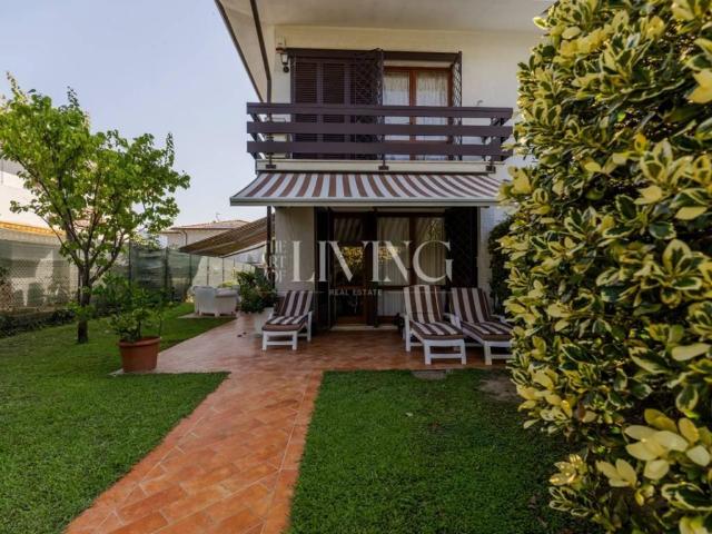 Villetta a schiera in vendita a Pietrasanta LU