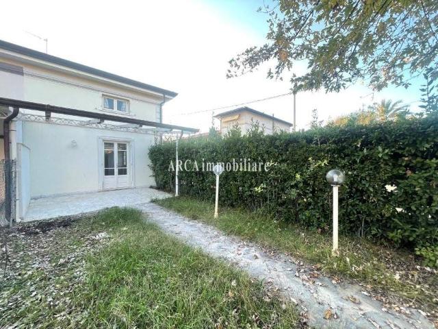 Villetta a schiera in vendita a Pietrasanta LU