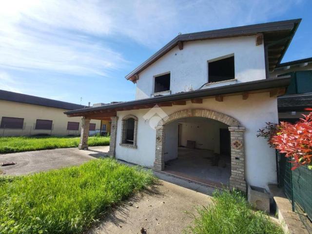 Villetta a schiera in vendita a Piubega MN
