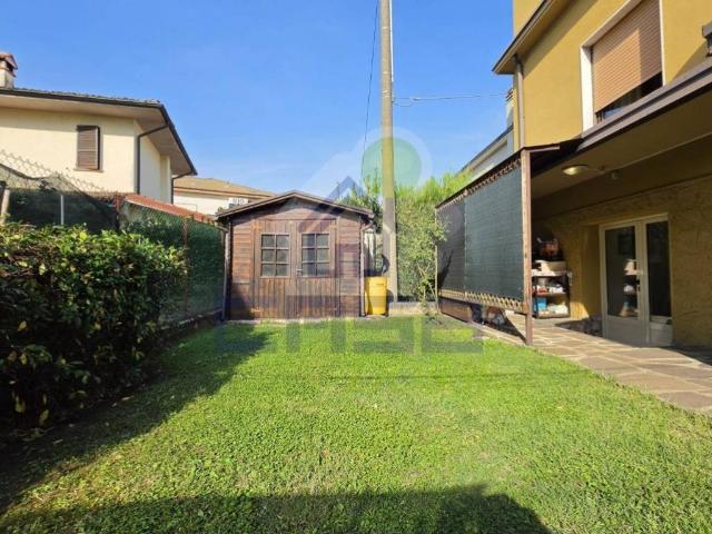 Villetta a schiera in vendita a Pizzighettone CR