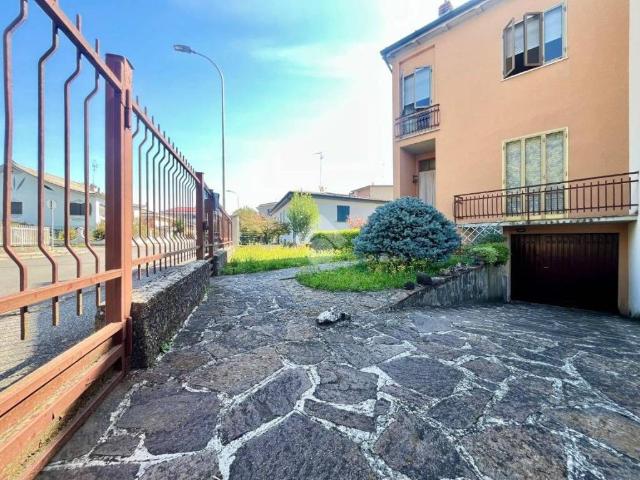 Villetta a schiera in vendita a Pizzighettone CR