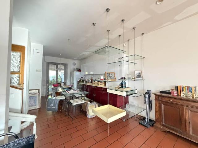 Villetta a schiera in vendita a Podenzana MS