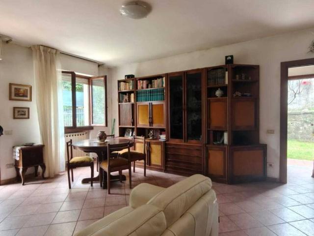 Villetta a schiera in vendita a Podenzana MS