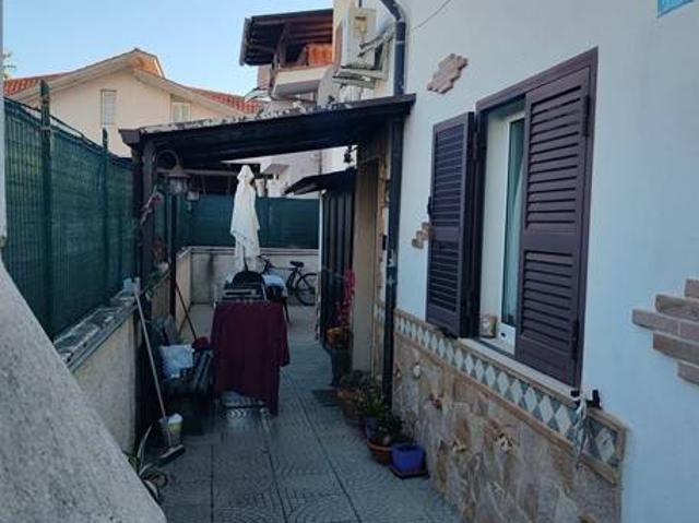 Villetta a schiera in vendita a Pomezia RM