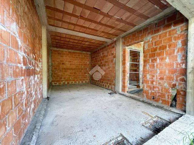 Villetta a schiera in vendita a Porto Ceresio VA