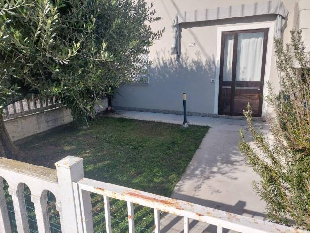 Villetta a schiera in vendita a Porto Viro RO