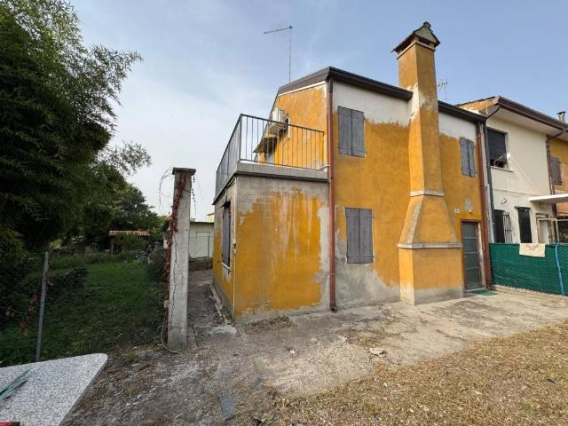 Villetta a schiera in vendita a Porto Viro RO