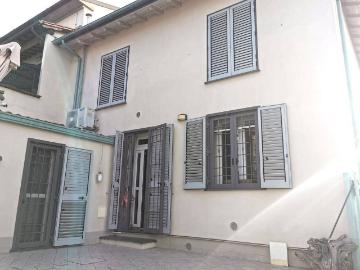 Via Vesuvio Prato, Via del Pozzo Prato