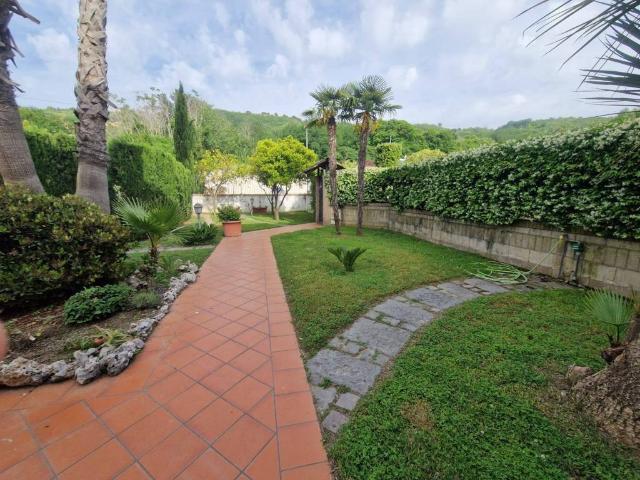 Villetta a schiera in vendita a Quarto NA