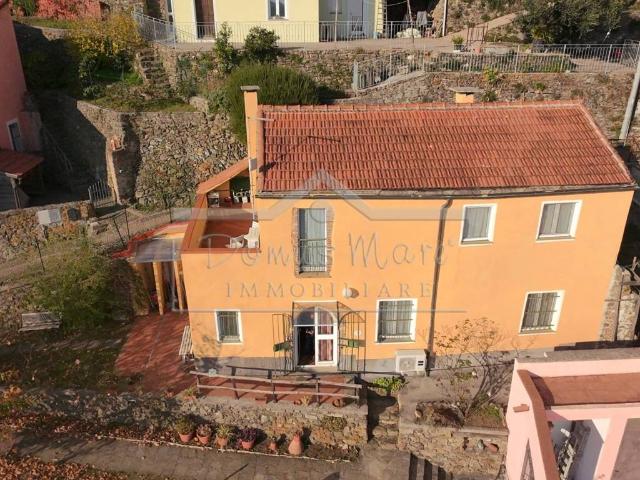 Villetta a schiera in vendita a Quiliano SV