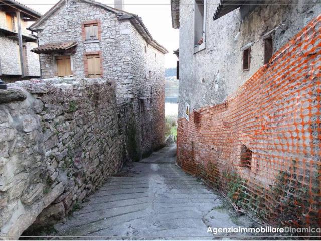 Villetta a schiera in vendita a Revine Lago TV