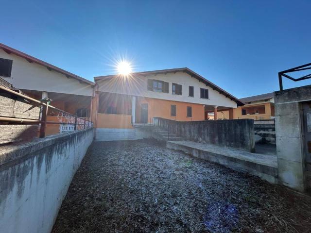 Villetta a schiera in vendita a Rocca d'Evandro CE
