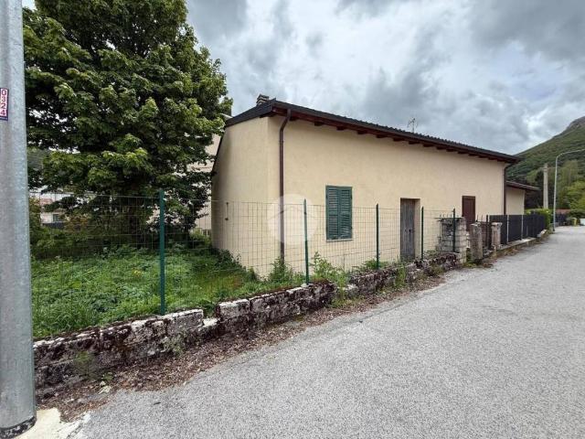 Villetta a schiera in vendita a Rocca di Mezzo AQ