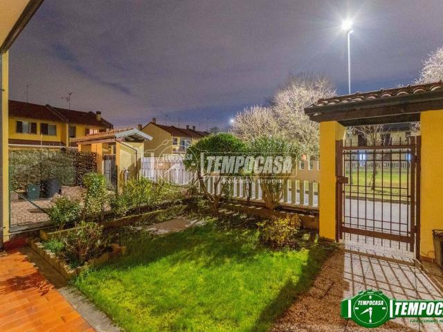 Villetta a schiera in vendita a Robecco sul Naviglio MI