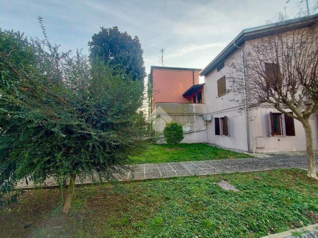 Villetta a schiera in vendita a Rolo RE