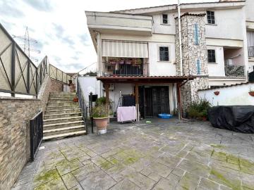 Villetta a schiera in vendita a Roma RM