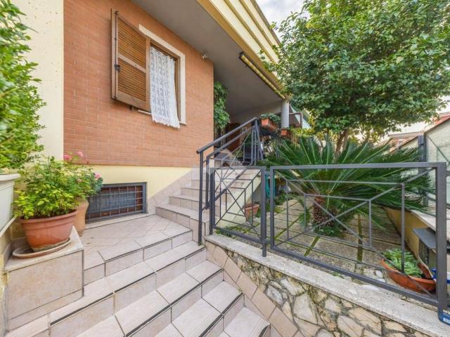 Villetta a schiera in vendita a Roma RM