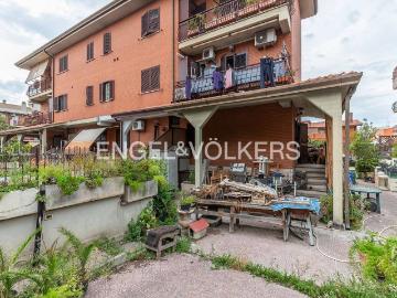 Villetta a schiera in vendita a Roma RM